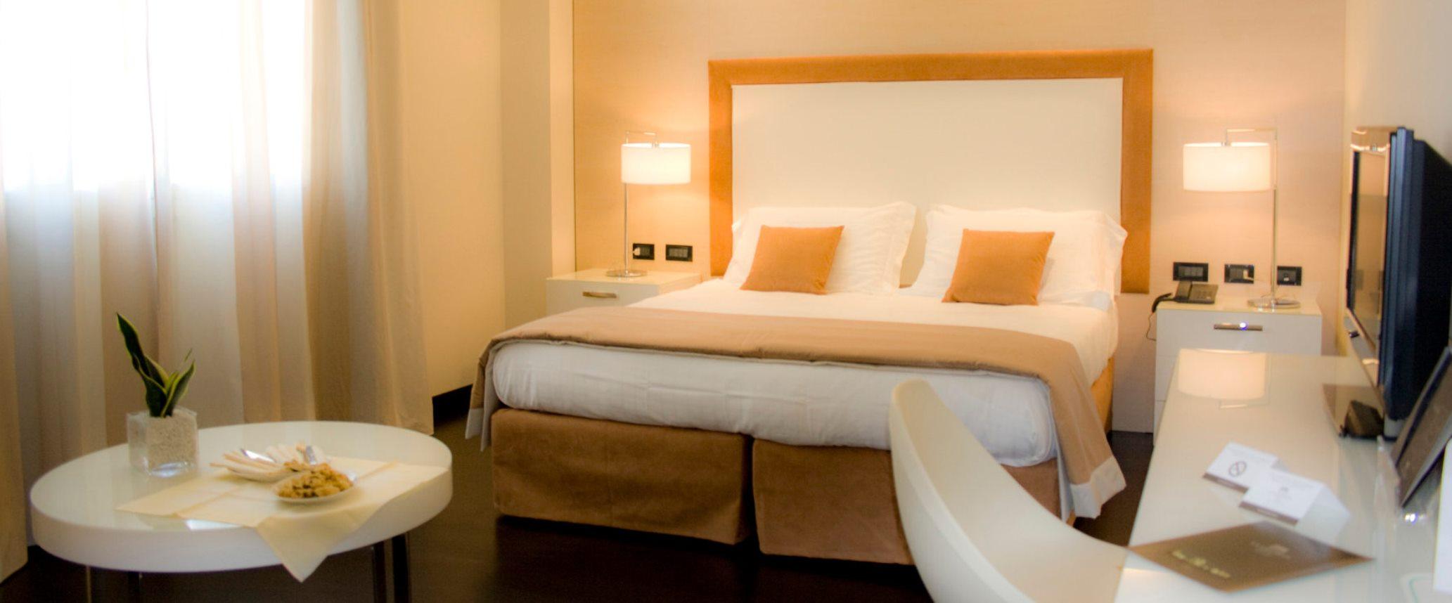 Hotel La Favorita マントヴァ エクステリア 写真